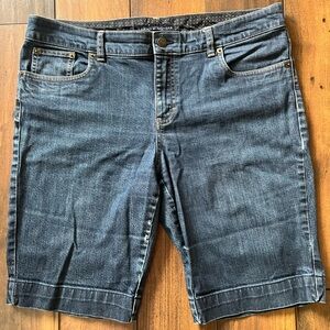 Classic Women’s Denim Shorts